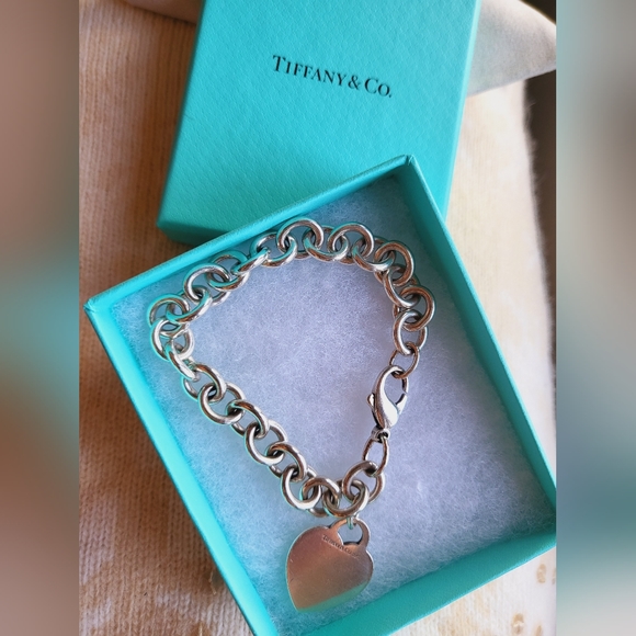 Tiffany & Co. Jewelry - *SALE* Vintage Tiffany & Co Sterling Silver Engravable Heart Tag Bracelet L/7.5"